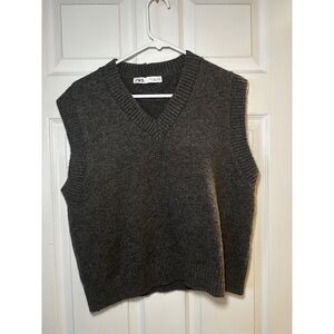 Women's Zara sweater vest